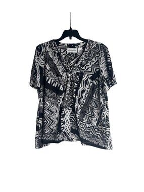 Alfred Dunner Short Sleeve V-Neck Top Sz Medium Black/White Embellished